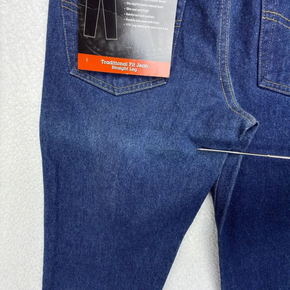 Carhartt Traditional Fit Straight Leg Jeans Men 30x32 B180 PRW Prewashed NWT NOS